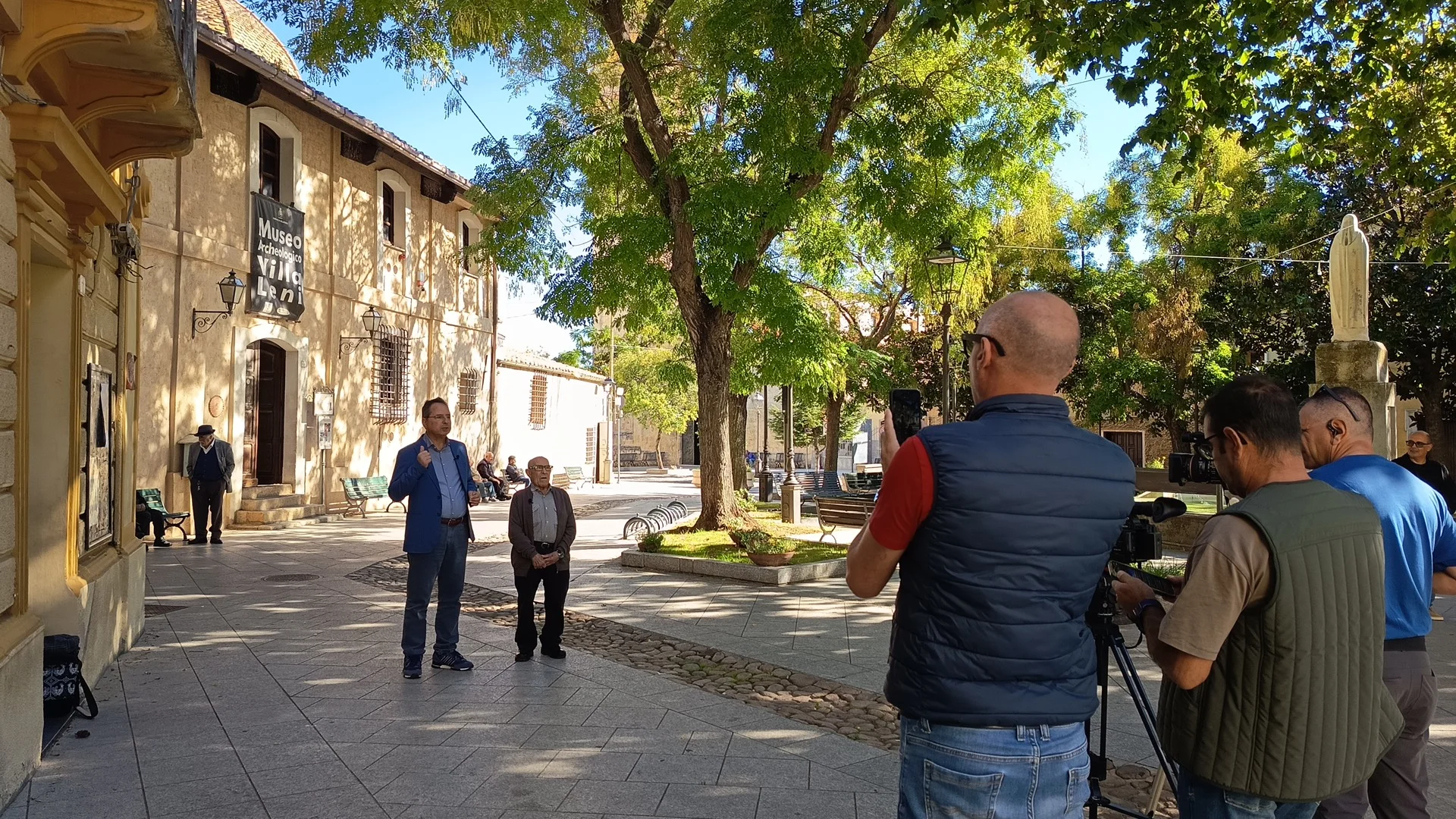 Comunicatzioni po fai sciri chi ant trasmiti in sa televisioni sa trasmissioni “Prendas de Coro” arregistrau in su Comunu de Biddacidru.